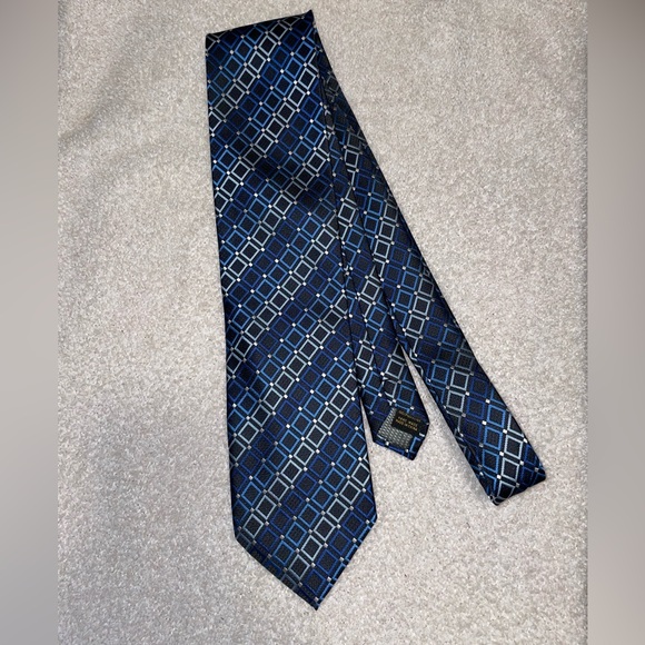 Alexander Julian Other - Alexander Julian Colours Blue Diamond Neck Tie 100% Polyester